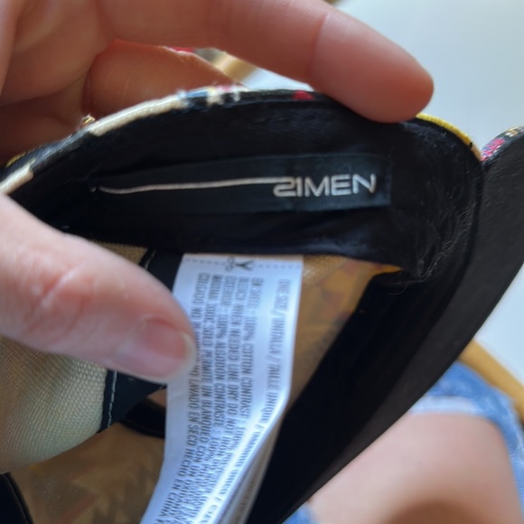 Aztec pattern hat - Picture 4 of 5